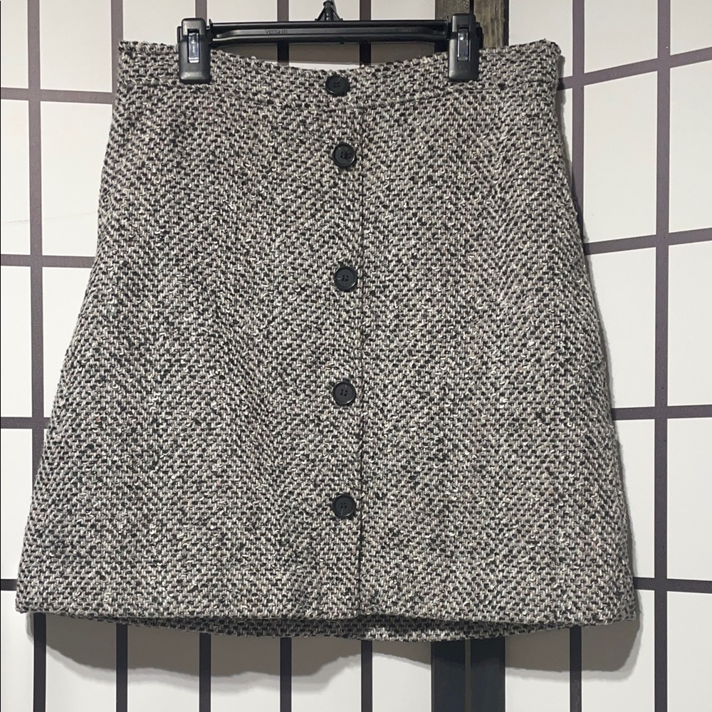 LOFT tweed Skirt size 4